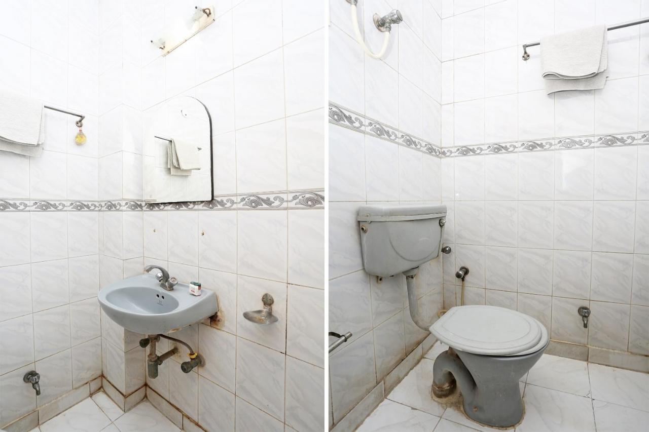 Oyo 8188 Vardhmaan Inn Делхи Екстериор снимка